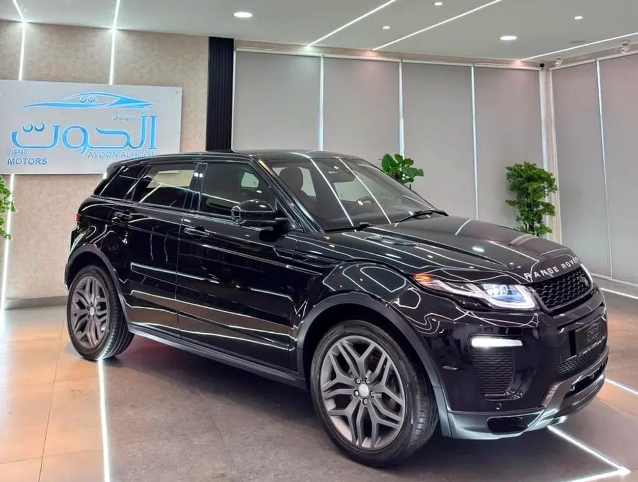 Land Rover Range Rover Evoque HSE DYNAMIC SPECIAL || TOP RANGE || GCC || GIVEN WARRANTY || UNIQUE || RED INTERIOR