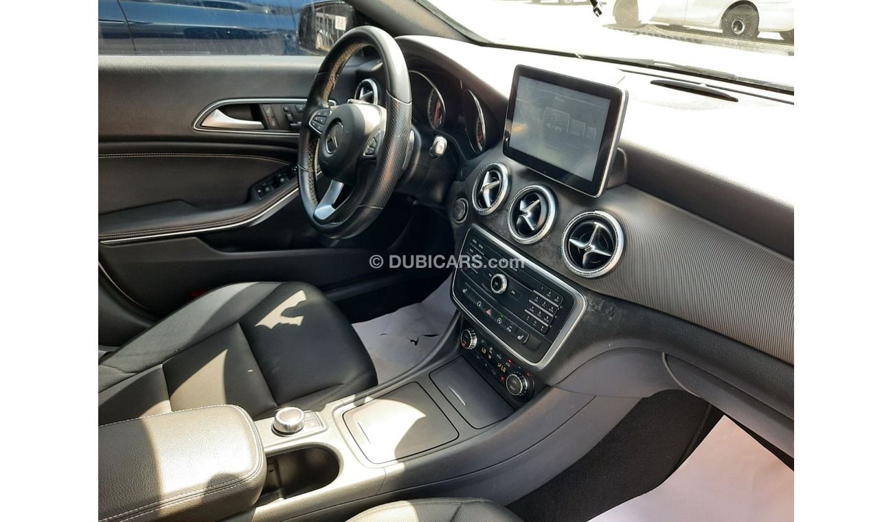 Mercedes-Benz CLA 200 Mercedes cla200d 2015 full option