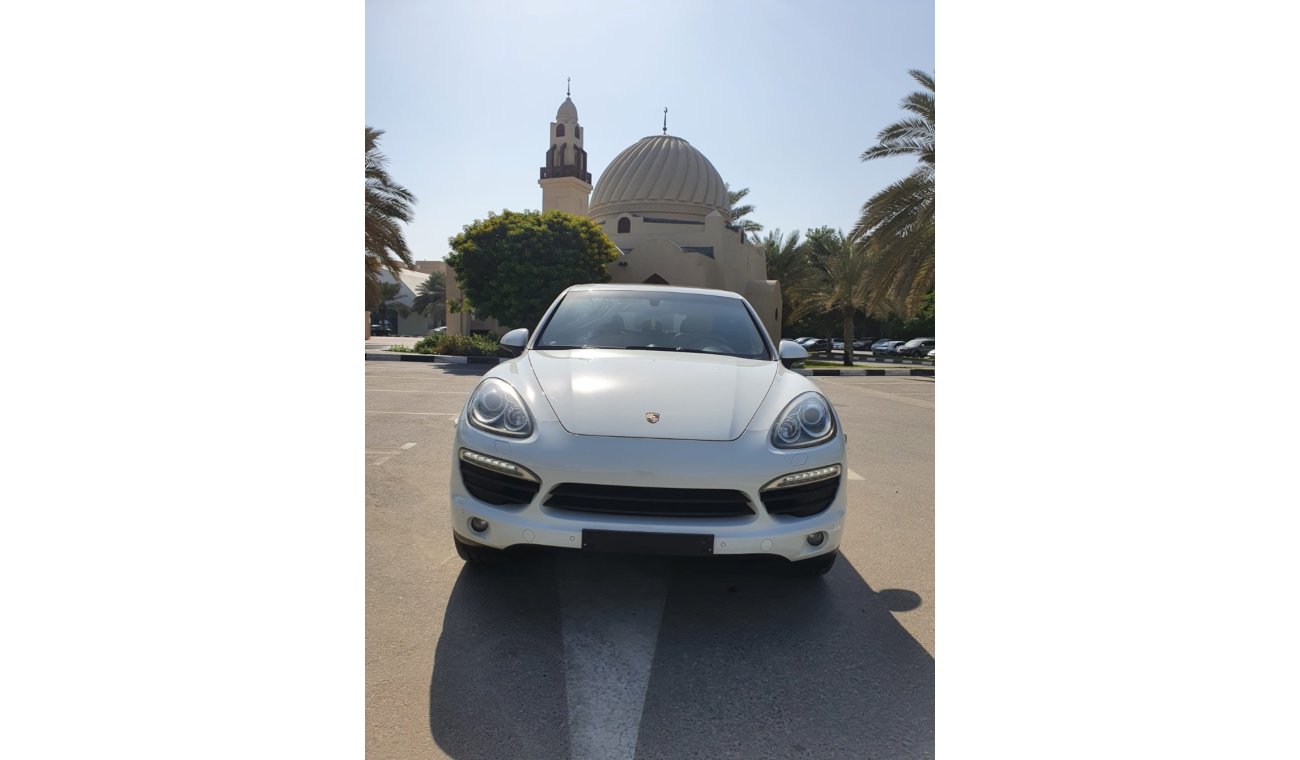 Porsche Cayenne S Porsche Cayenne S 2013 GCC full history