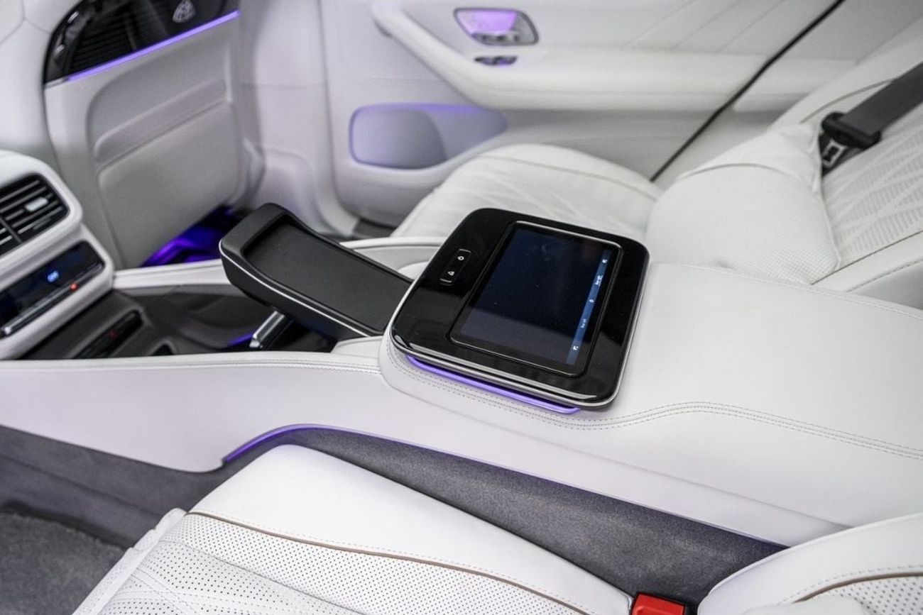 Mercedes Maybach GLS600 Maybach 2024 | Full Options | Agency Warranty | Almost Brand New