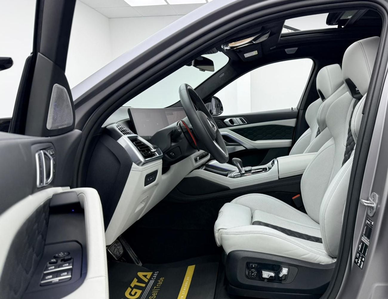 BMW X6 M 2025 BMW X6M Competition, 2029 BMW Warranty + Service Pack, Full BMW Service History, Low Km, GCC