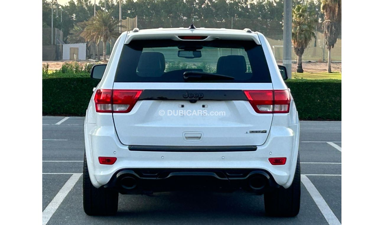 Jeep Grand Cherokee SRT8 Jeep grand cherokee 2013 SRT V8 GCC // orginal paint // Accident Free // Perfect condition