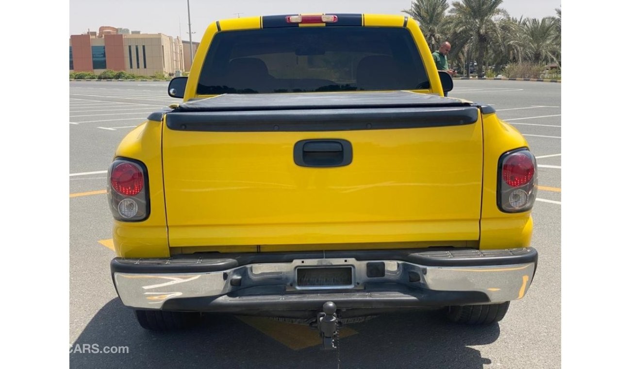 جي أم سي سييرا GMC Sierra 2002 Perfect inside and out - Low mileage - No accident history