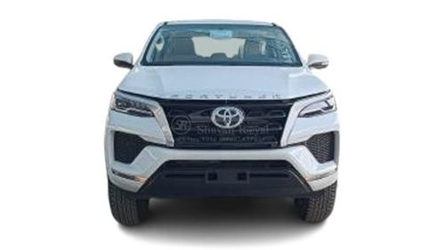 Toyota Fortuner LHD 2.4L DIESEL E 4X4 AT_24YM