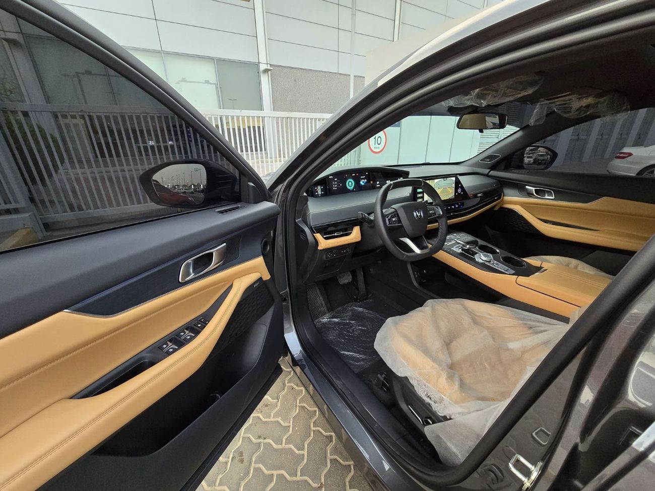 Changan Uni K CHANGAN UNI-K PLATINUM 2024 GCC 2KEYS // ORGINAL PAINT // UNDER WARRANTY // PERFECT CONDITION