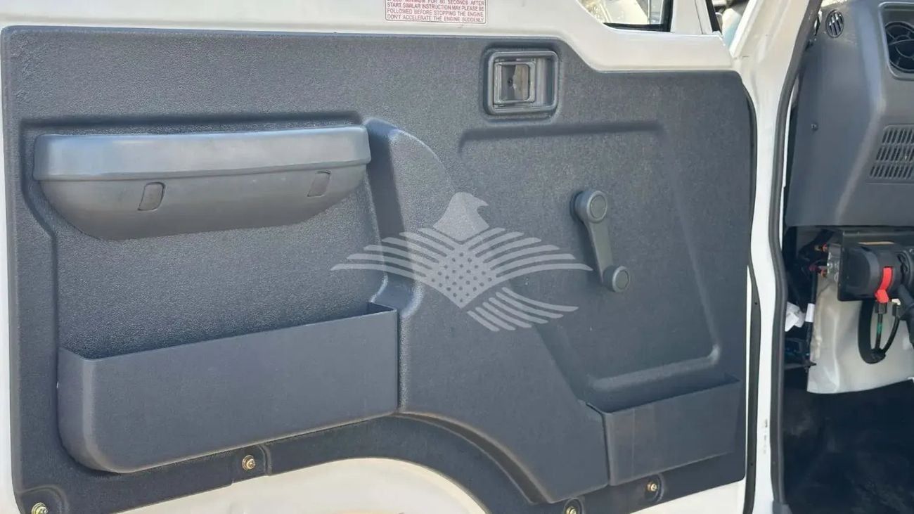 SML Isuzu Samrat T3500 Tiper SML ISUZU Samrat T3500 Tipper 3.5L 4x2 LHD Diesel MT