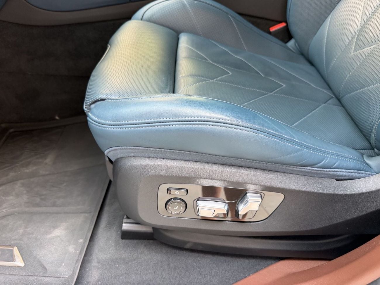 BMW XM