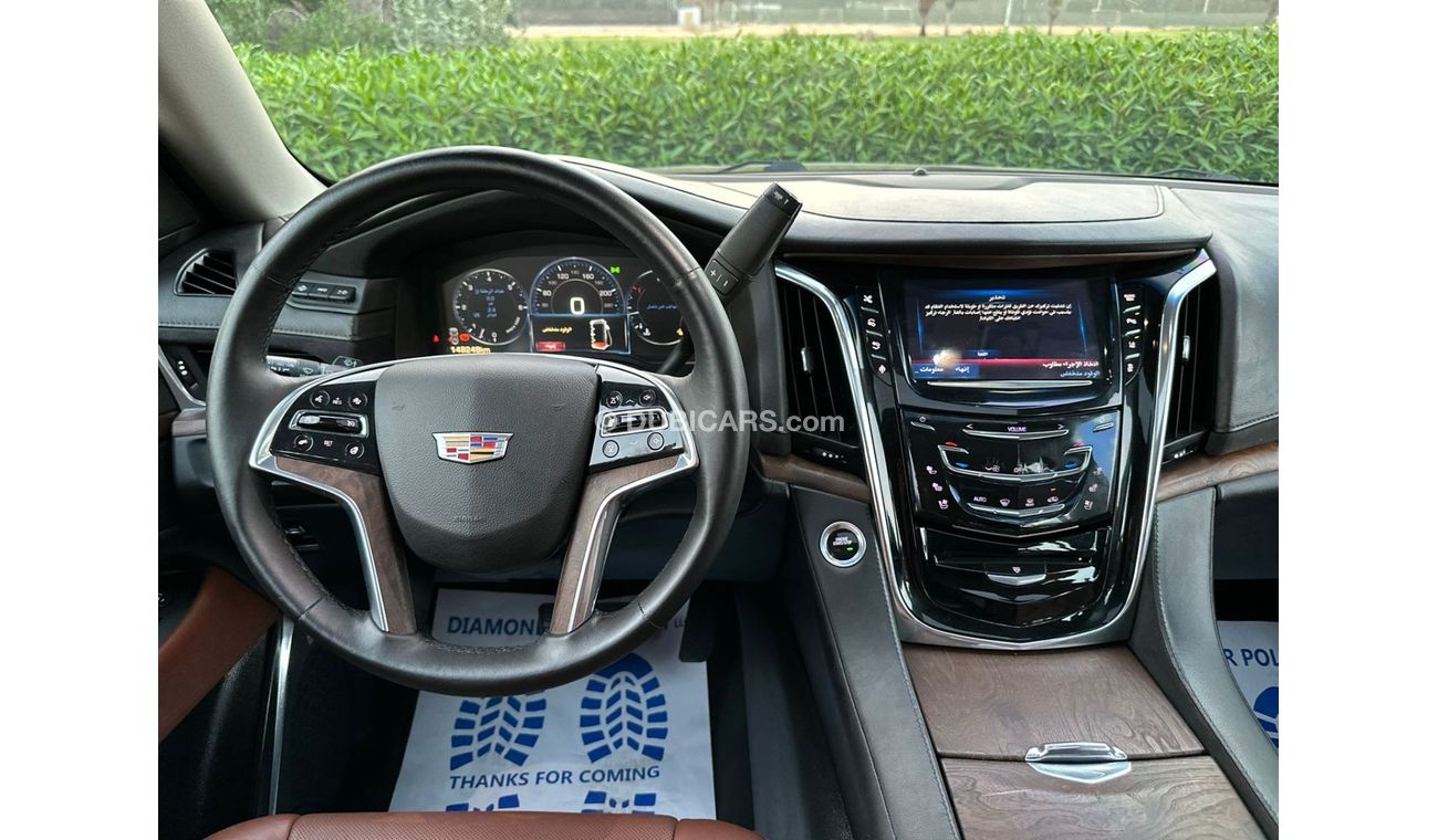 Cadillac Escalade Escalade ESV Platinum 2015 GCC // 2keys // Accident free // Perfect condition