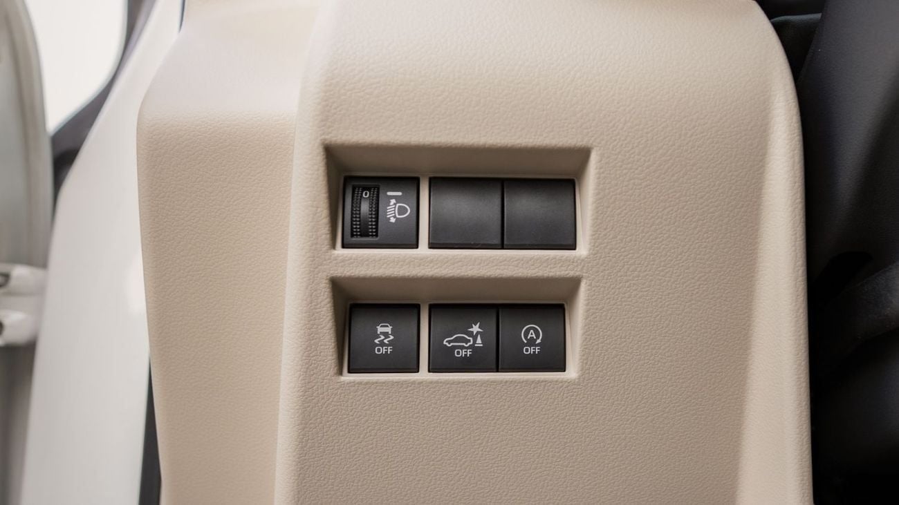 تويوتا لاند كروزر 2026 Toyota Land Cruiser GXR 3.5L AT Petrol (Basic)