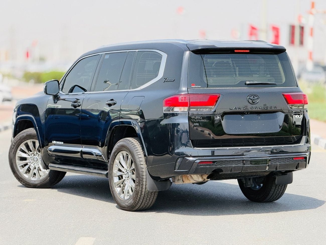 Toyota Land Cruiser Full option