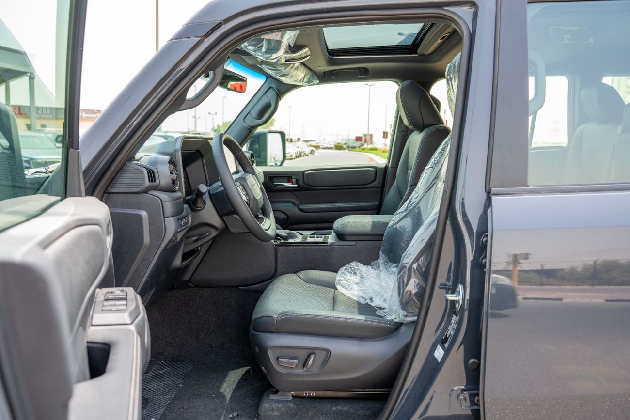 تويوتا برادو Toyota Prado 2025 2.4L Petrol 7 Seats