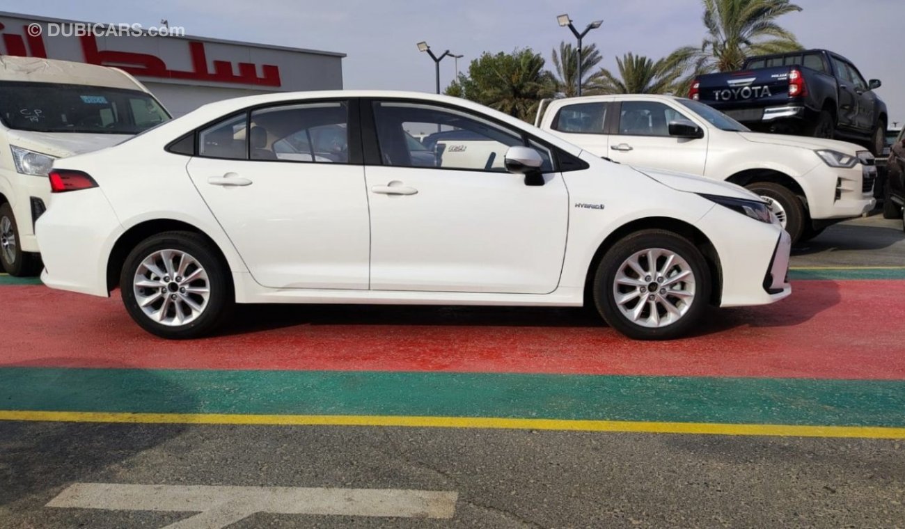 Toyota Corolla 2023 Hyprid 1.8L petrol 4X2 FWD White color