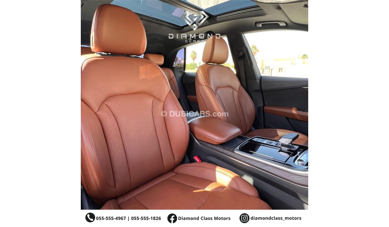 Audi Q8 55 TFSI quattro S-Line Audi Q8 S-Line 55 TFSI Quattro Top Option GCC Panoramic  Head-Up Display  360