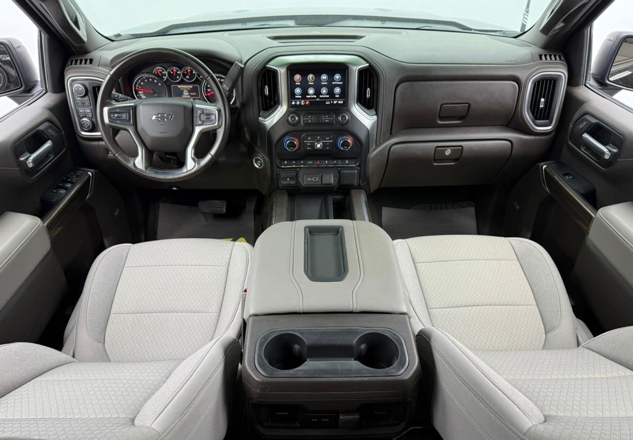 Chevrolet Silverado 2021 Chevrolet Silverado LT Z71, 1 Year Unlimited Km Warranty, Full Service History, GCC