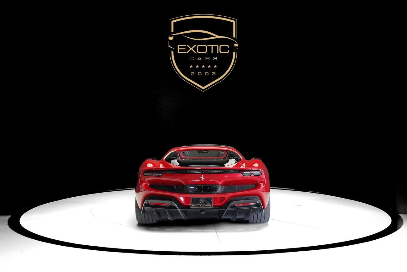 فيراري 296 GTS