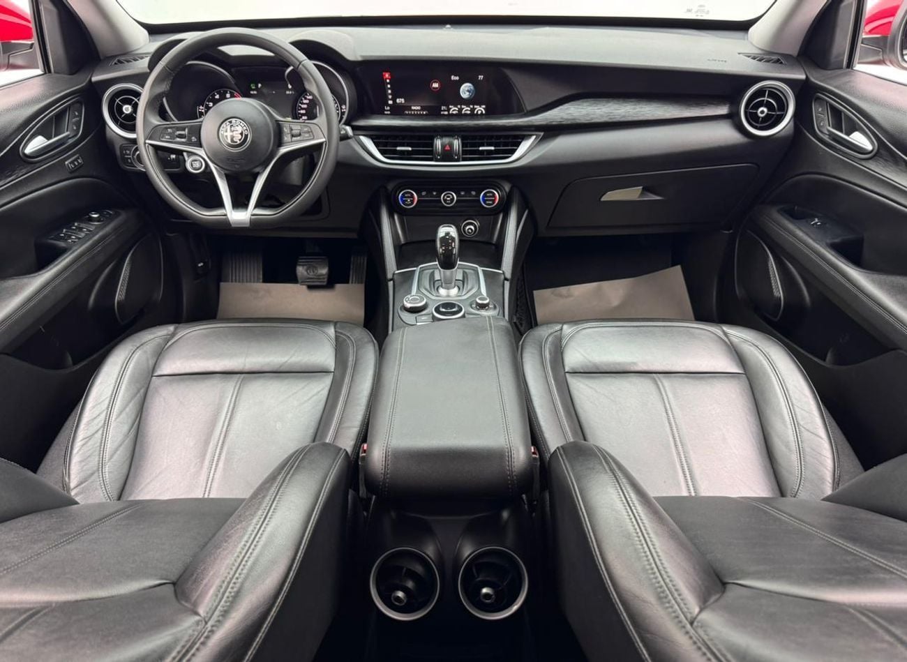 Alfa Romeo Stelvio Super 2.0L 2018 Alfa Romeo Stelvio Q4 Super, Service History, GCC
