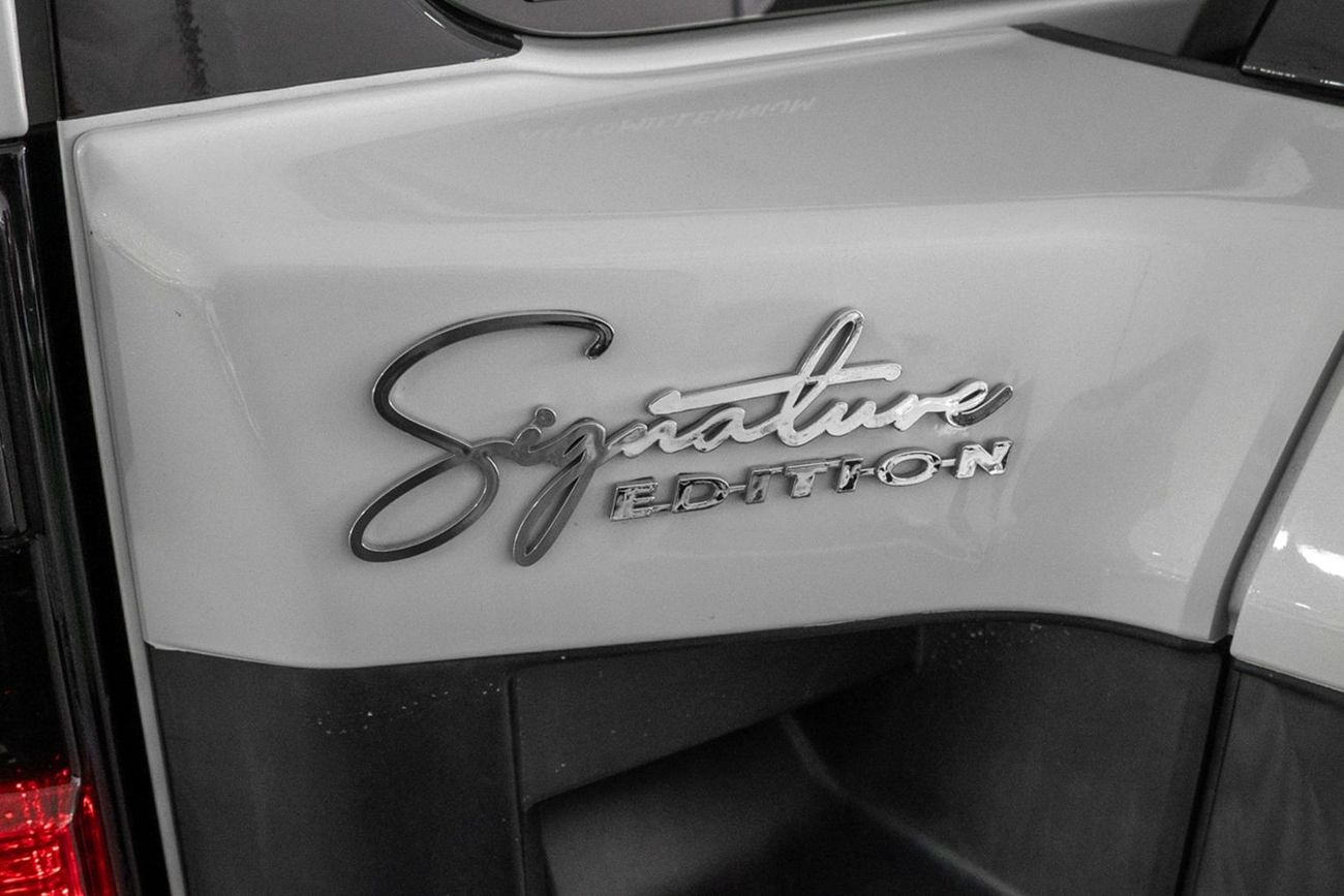 Mitsubishi Pajero 3.8L Signature LWB