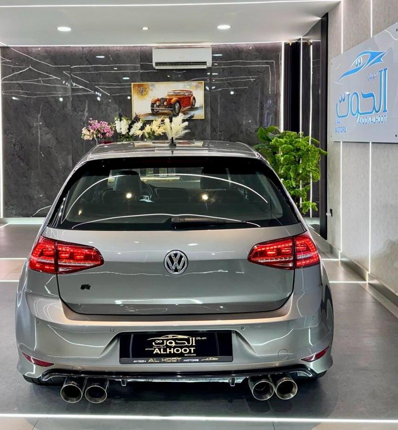 فولكس واجن جولف ار AWESOME VOLKSWAGEN GOLF R || UNIQUE COLOR || FULL OPTIONS || GCC || PERFECT CONDITION || LOW MILEAGE