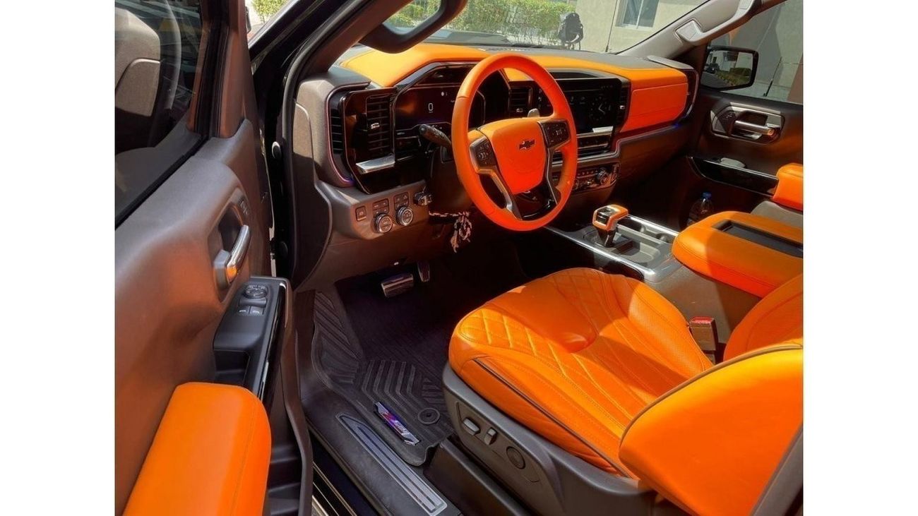 Chevrolet Silverado 2022 Chevrolet Silverado 5.3L V8 - Orignal Z71 - Enhance suspension MBS Leather - 360* CAM -