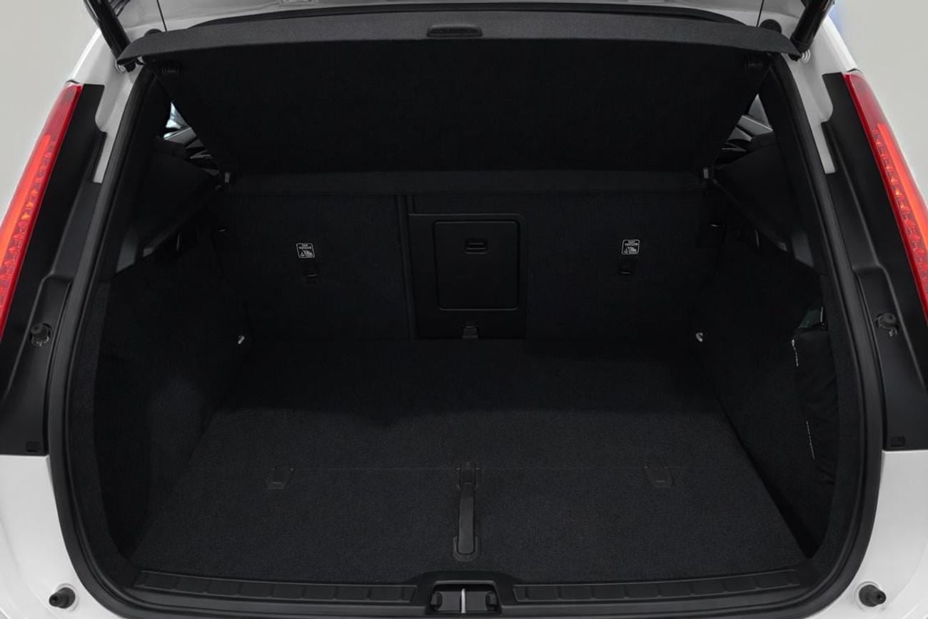 Volvo XC40 R DESIGN 2022 | AED 1093/Month | 0 DP | 30 Day Return | Warranty | Service History