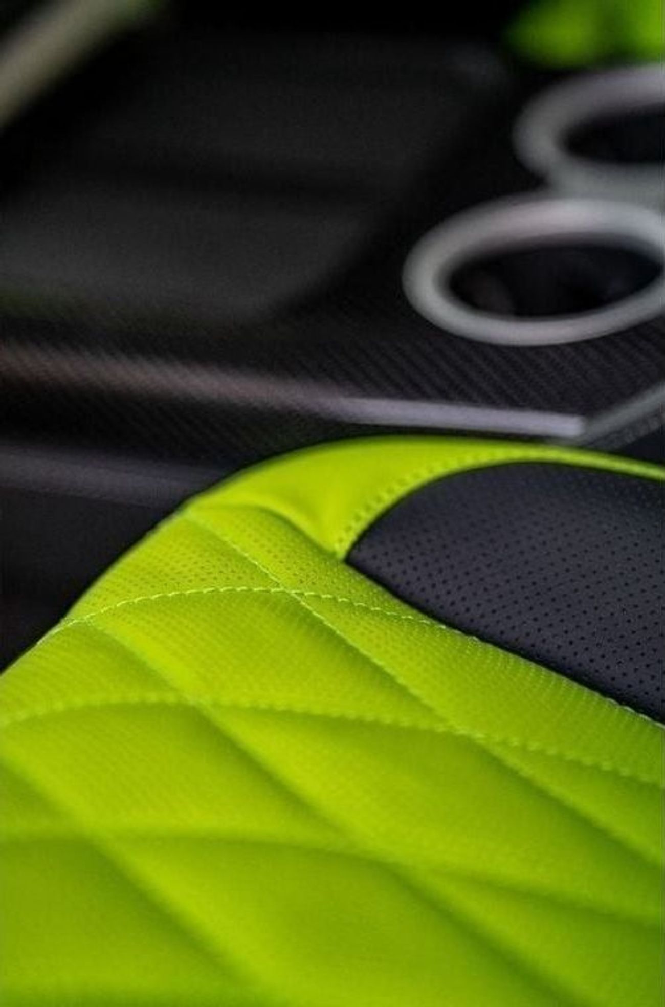 تويوتا لاند كروزر VIP MBS Autobiography 4 Seater Black Edition