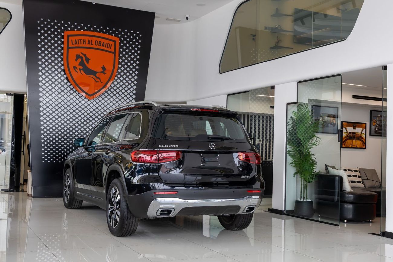 مرسيدس بنز GLB 200 Mercedes-Benz GLB200 Dynamic - 2025