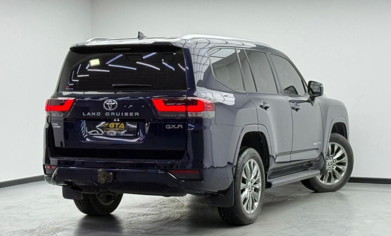 Toyota Land Cruiser 2023 Toyota Land Cruiser GXR, 2028 Toyota Warranty, Full Toyota Service History, Very Low Km, GCC