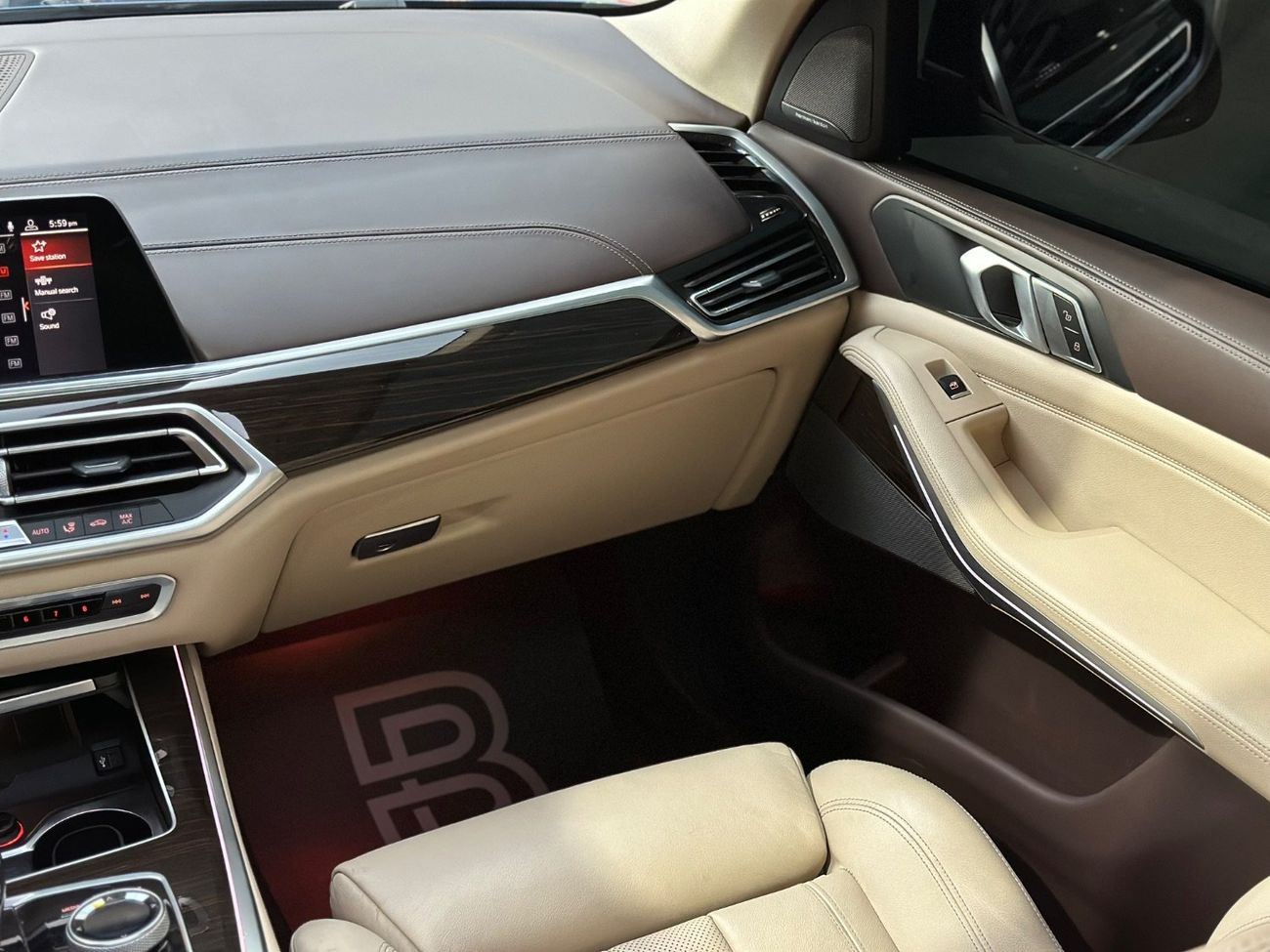 BMW X5 40i xDrive 3.0L BMW X5 40i xDrive | GCC | 2019 | 1 OWNER