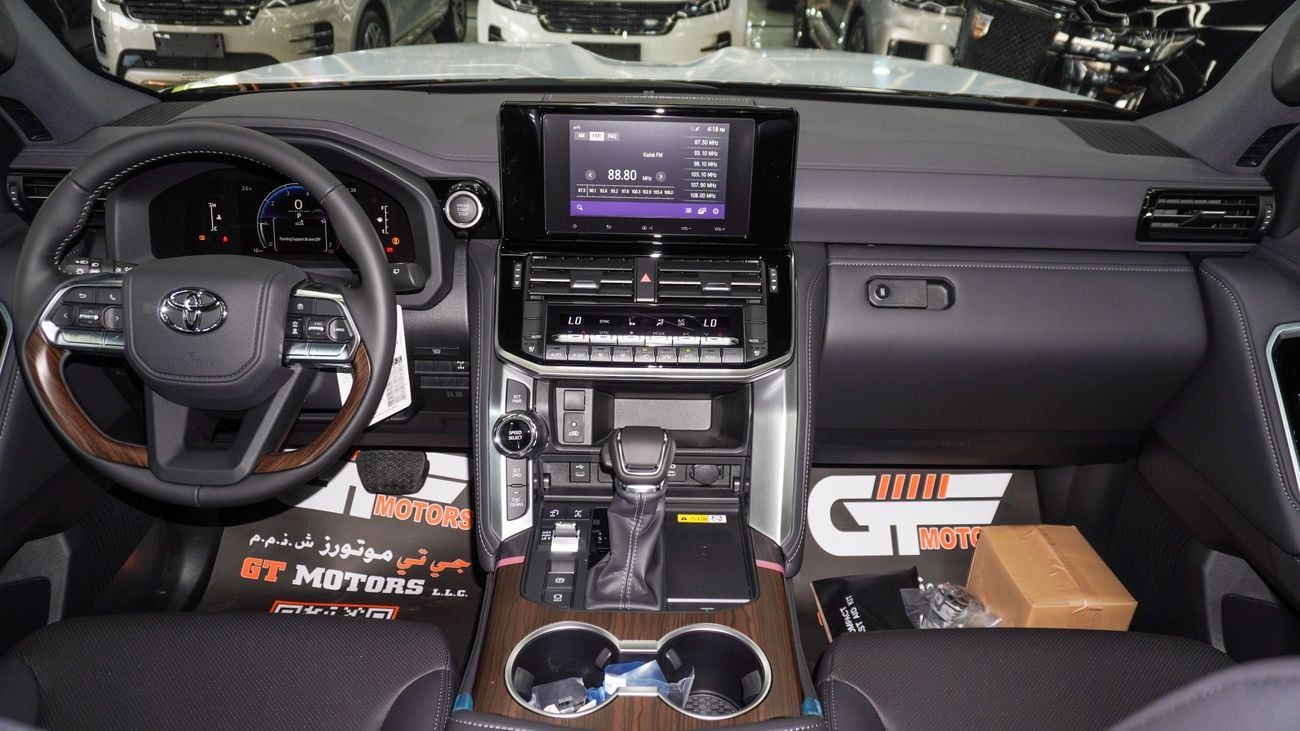 تويوتا لاند كروزر GXR 4.0 L  V6