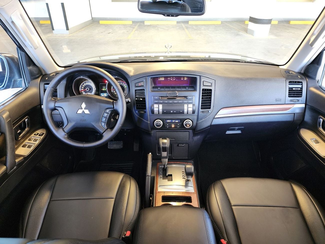 Mitsubishi Pajero GLS LOWLINE