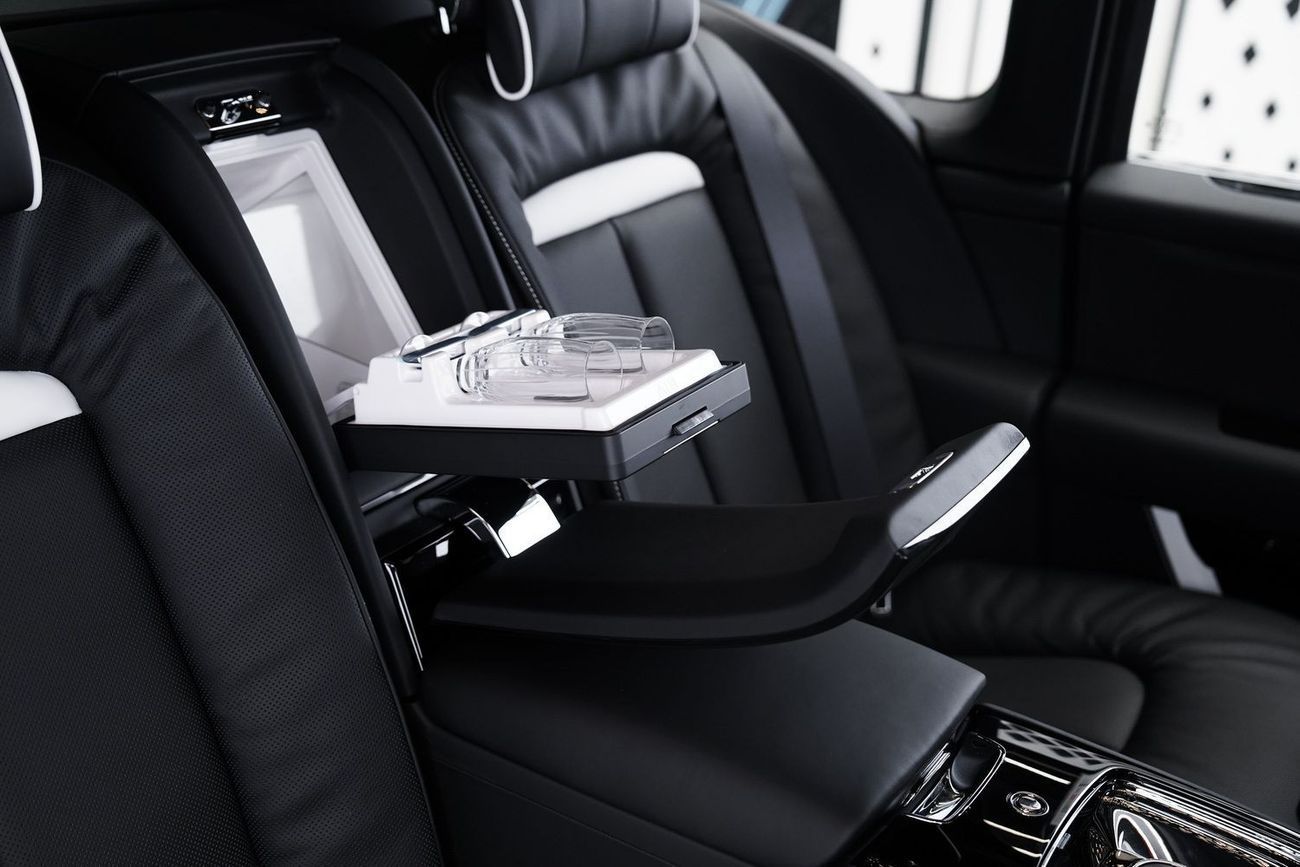 Rolls-Royce Cullinan Rolls Royce Cullinan Series 2 SILVER BADGE