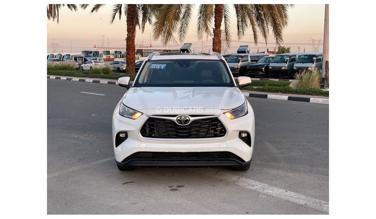 Toyota Highlander 2023 TOYOTA HIGHLANDER XLE IMPORTED FROM USA