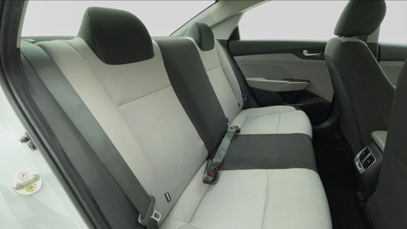 Hyundai Accent SMART 1.6 | Zero Down Payment | Home Test Drive