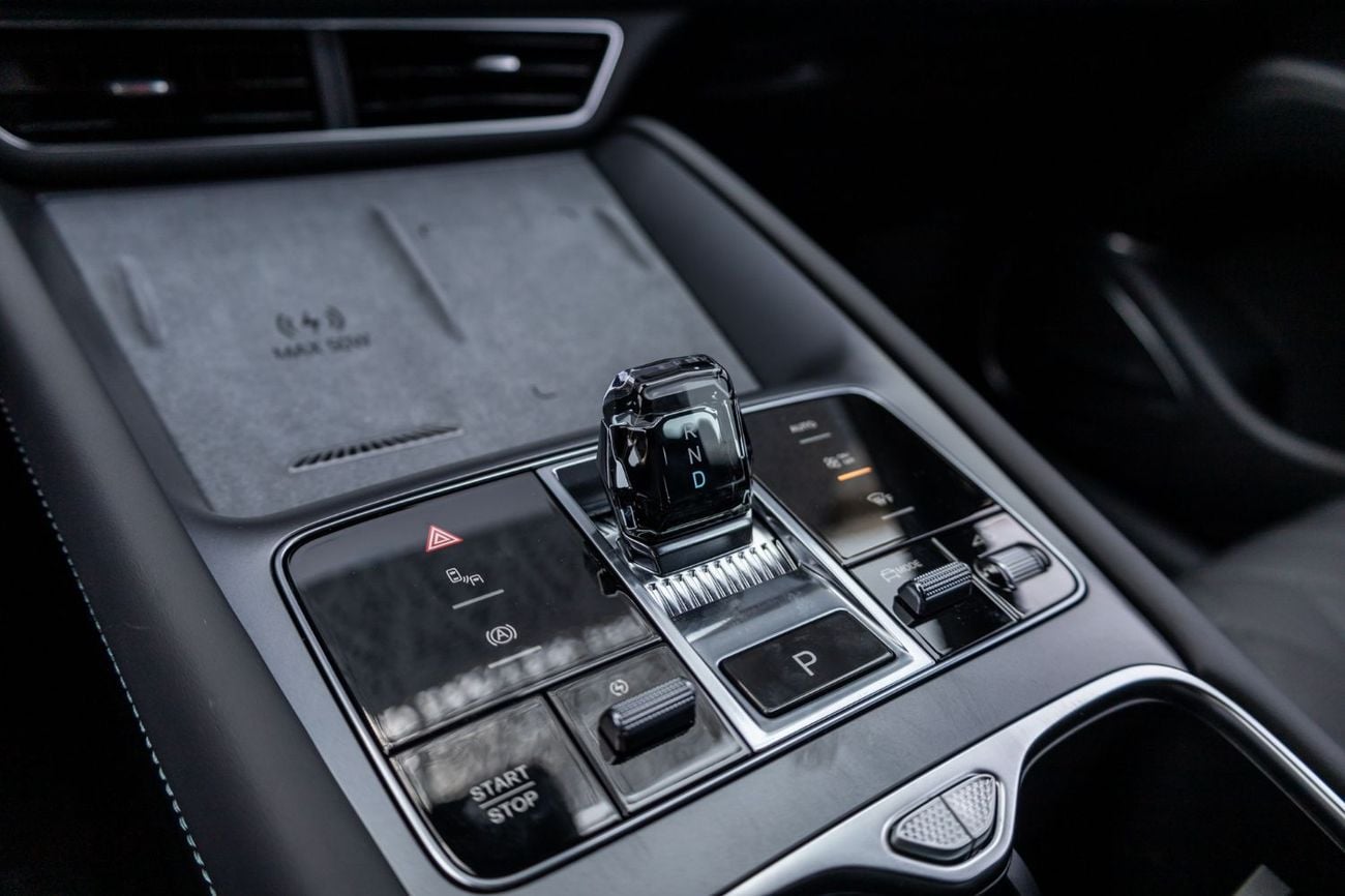 بي واي دي سيليون 7