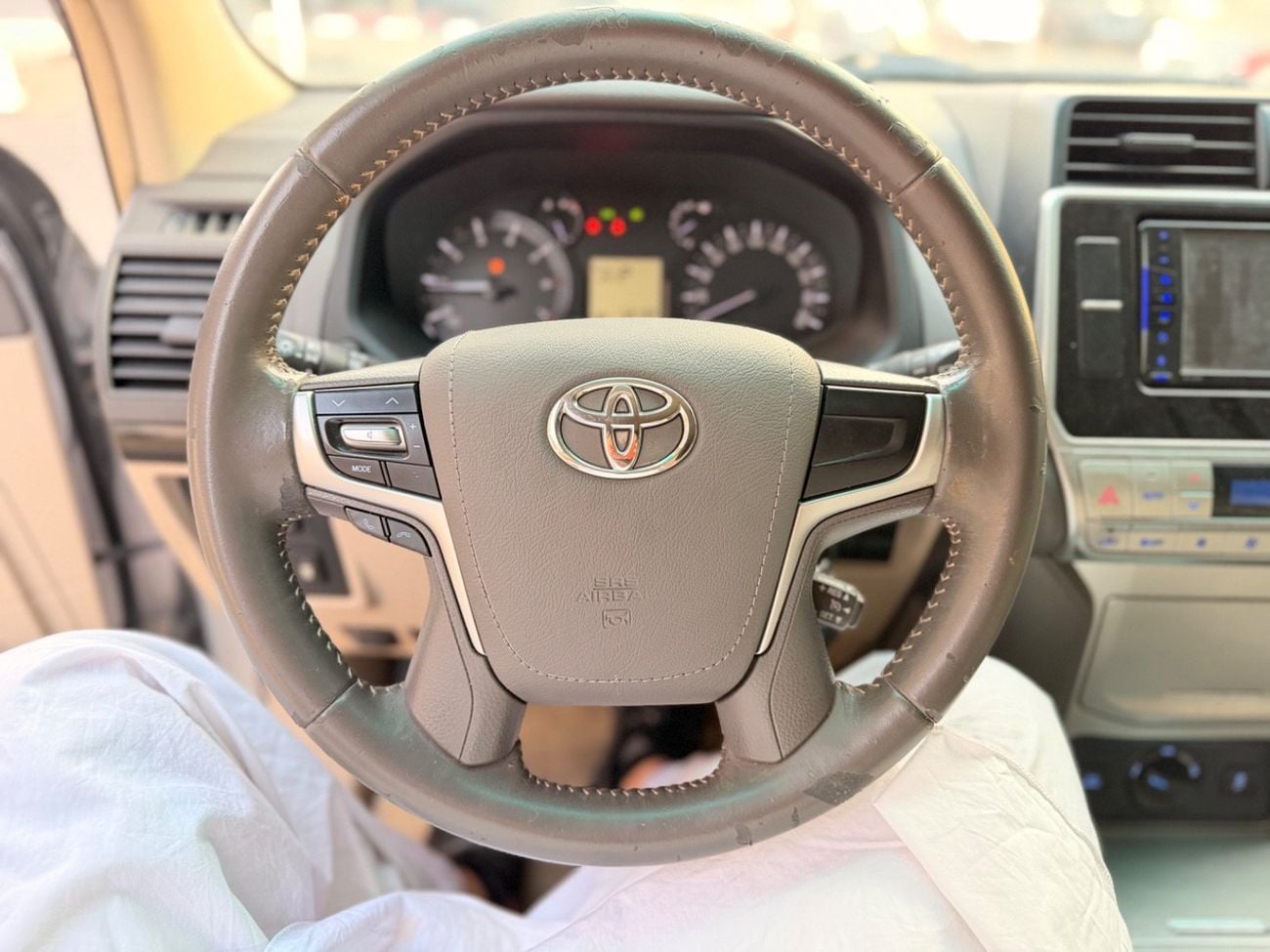 تويوتا برادو GXR 2.7L (164 HP) 4WD (7 Seater)