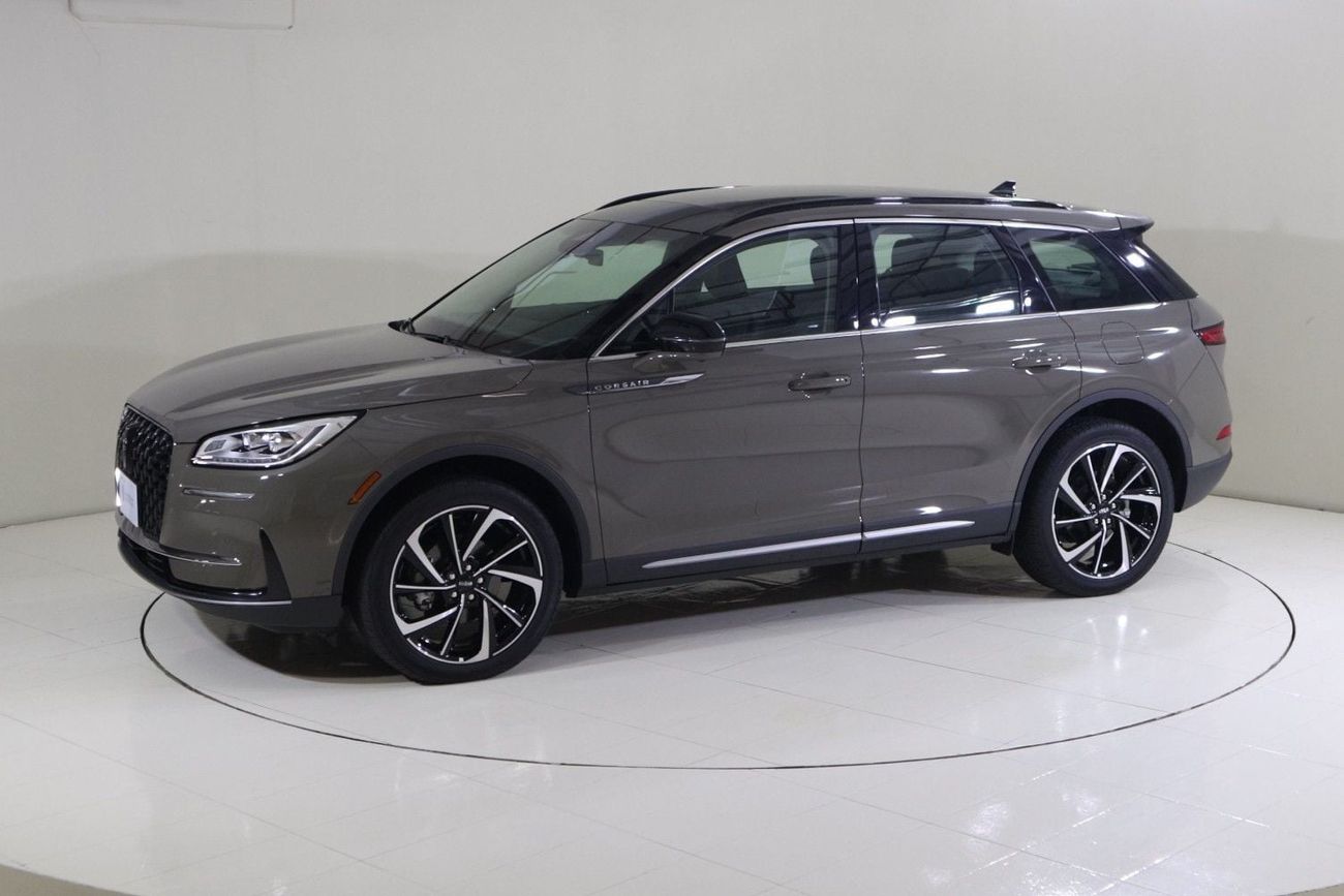 Lincoln Corsair RESERVE COR425/AL TAYER MOTORS/AL QOUZ SHOWROOM