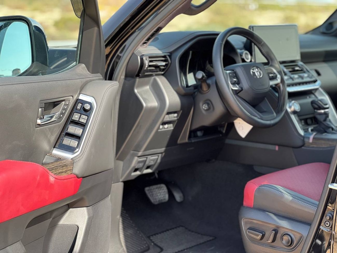 Toyota Land Cruiser VXR 3.5L TWIN TURBO PTR A/T // 2024 // FULL OPTION WITH 360 CAMERA COOLING & HEATED SEATS // SPECIAL