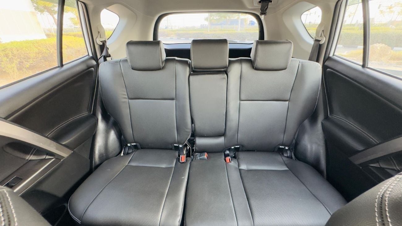 Toyota RAV4 GOOD CONDITION | 2.2L DIESEL ENGINE | RHD | LEATHER SEATS | AT | 2018 | REAR VIEW CAMERA