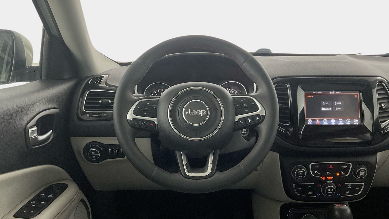 جيب كومباس Limited | شامل الضمان | 0 ﺪﻔﻋﺓ ﺃﻮﻟﻯ