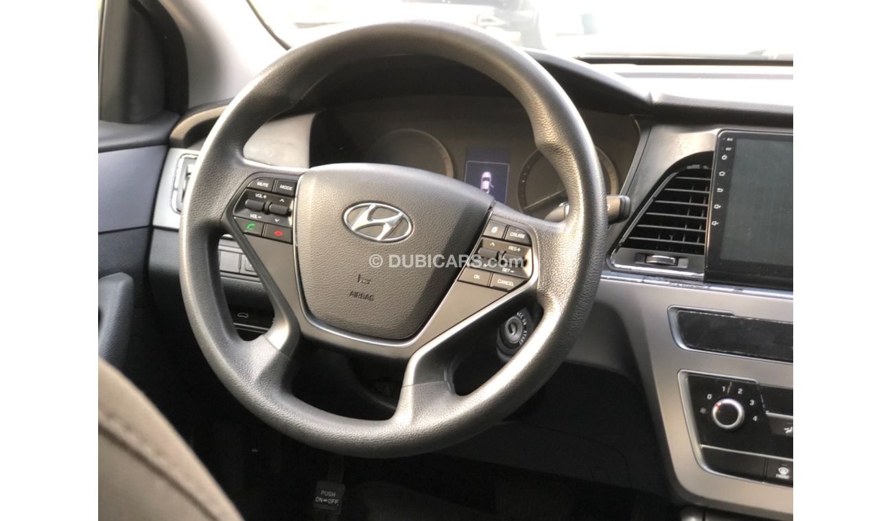 Hyundai Sonata SE Model 2017 GCC CAR PERFECT CONDITION INSIDE AND OUTSIDE FULL ELECTRIC CONTROL STEERING CONTROL