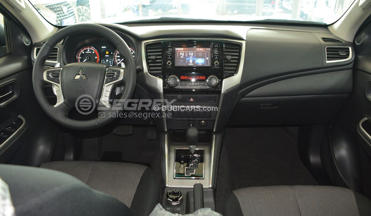 Mitsubishi L200 2.4 TDSL Sportero 2021 Models Available in colors