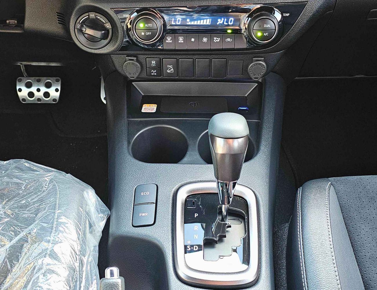 Toyota Hilux GR SPORT REVO | 2.8L DIESEL | A/T | 360*CAMERA | FULL OPTION | CODE # 69066 |