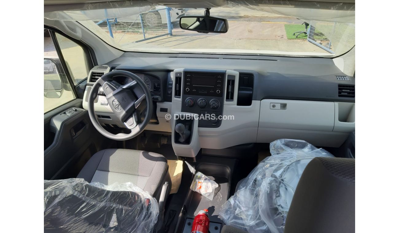 تويوتا هاياس 13 كرسي بترول