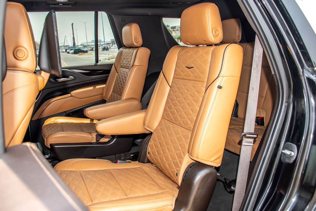 كاديلاك إسكالاد PREMIUM LUXURY PLATINUM SPORT PLATINUM