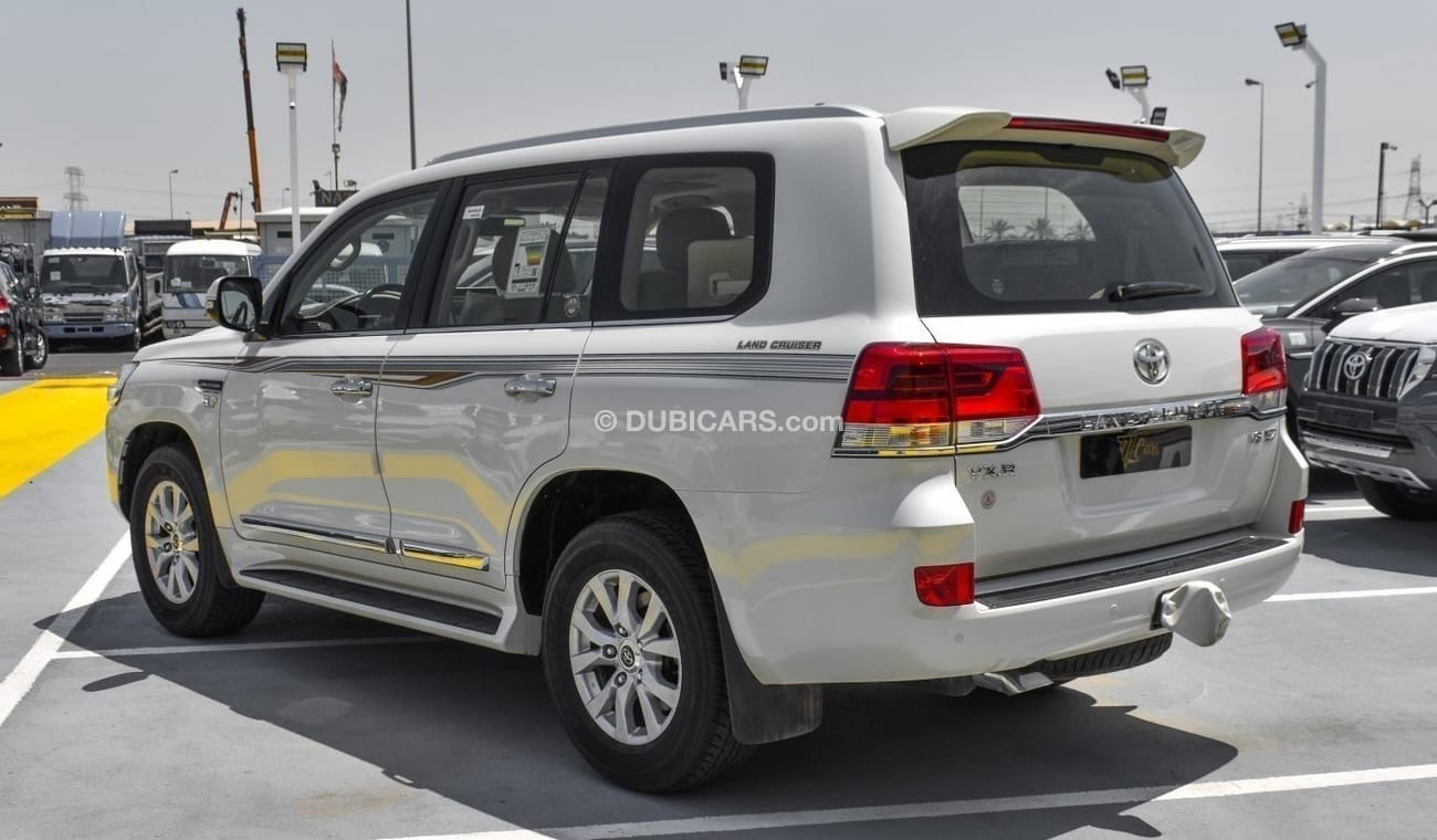 Toyota Land Cruiser TOYOTA LAND CRUISER VXR | 5.7L V8 | 2020 | GCC