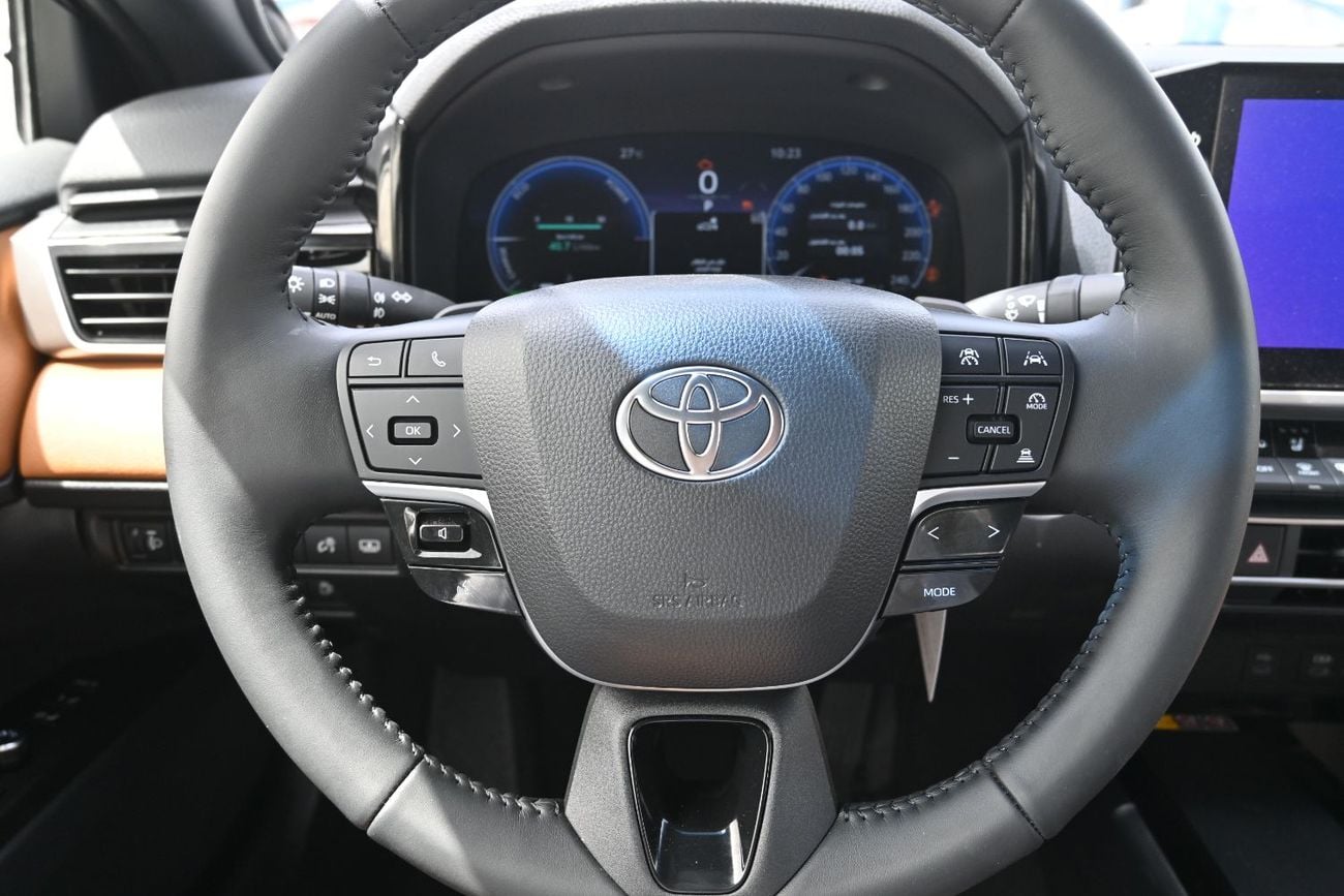 تويوتا كامري Toyota Camry Lumiere 2.5L Hybrid GCC, Model 2026, Color Black