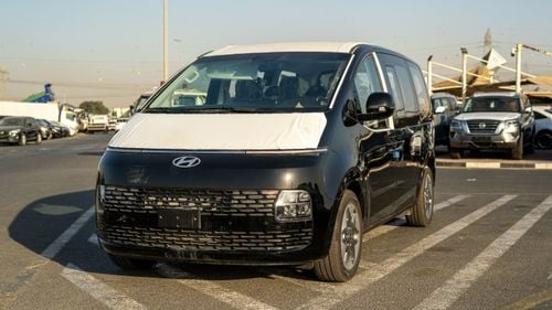 Hyundai Staria Premium 11-Seater Mid Option Panoramic Roof 2025YM