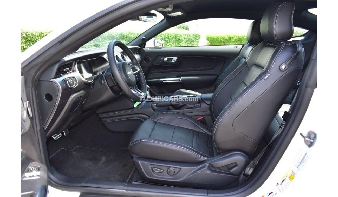 Ford Mustang Fastback GT Premium V8 5.0L AT