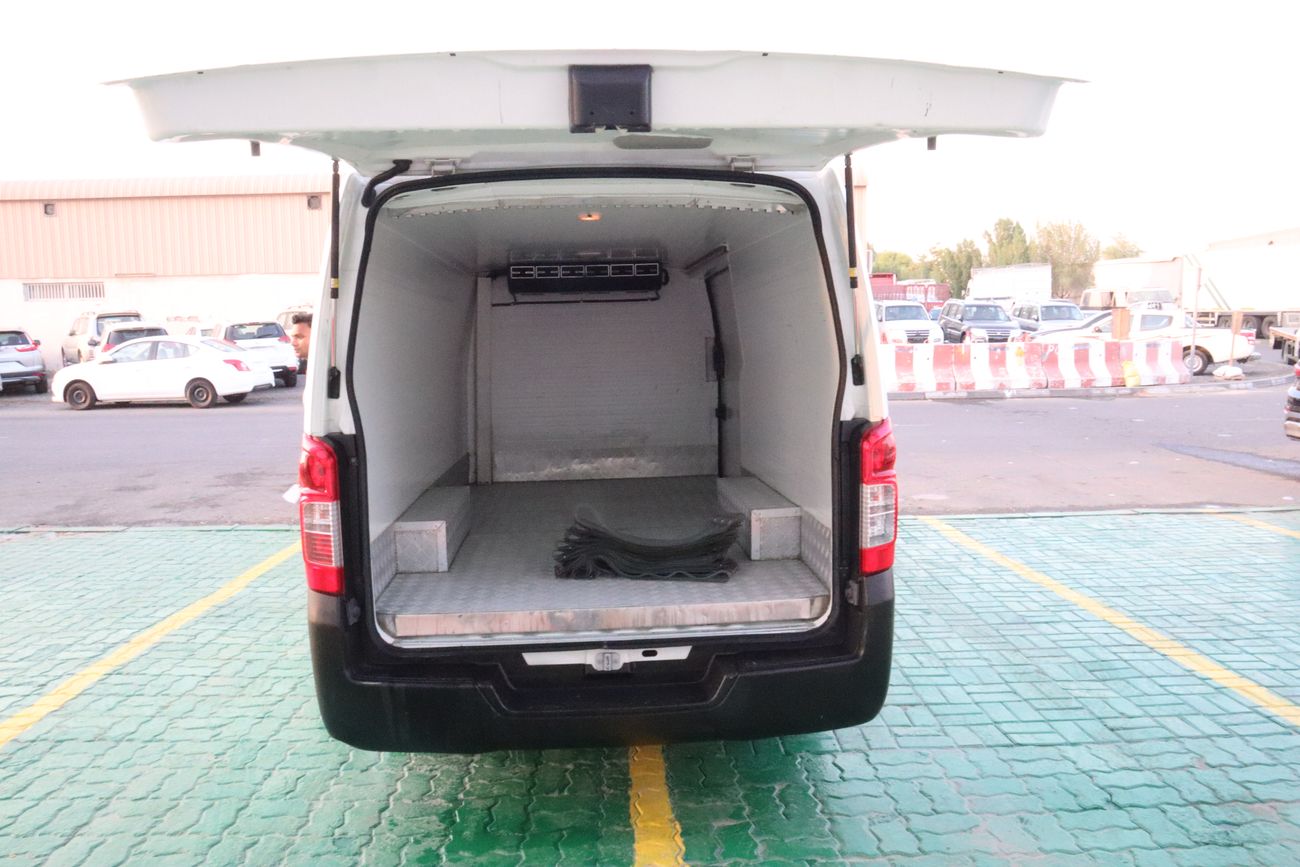 Nissan Urvan 2.4 L URVAN CHILLER FULL VAN GCC