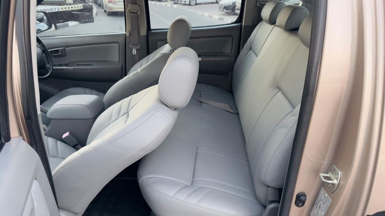 Toyota Hilux DOUBLE CABIN | RHD | MANUAL TRANSMISSION | 3.0L DIESEL ENGINE | 2009